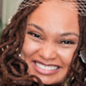 Meet your Posher, Latoya